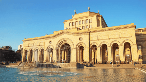 アルメニアの秘宝を見つける：海外撮影を現地プロダクションが支援