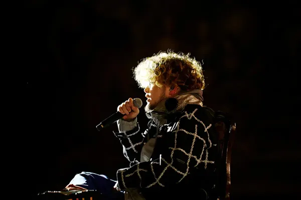 「CDTV ライブ！ライブ！」（Vaundy）